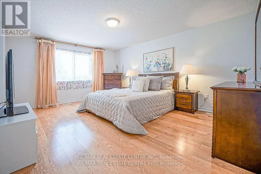 39 MCARTHUR DRIVE