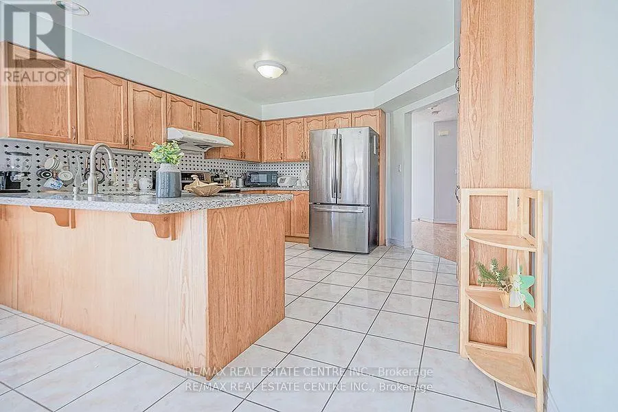 39 MCARTHUR DRIVE