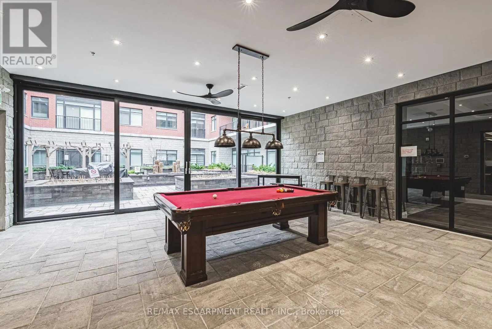 317 - 1 REDFERN AVENUE