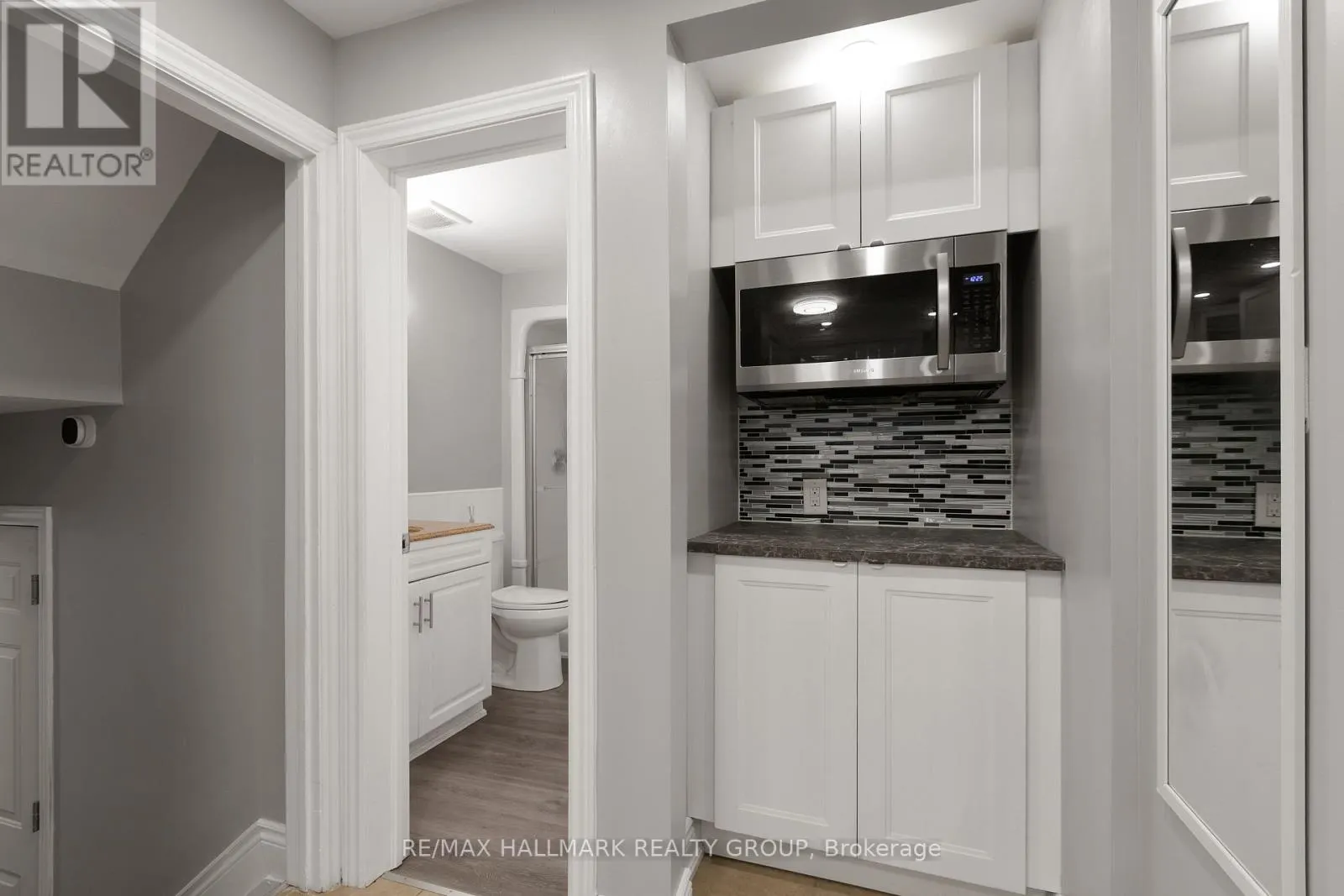 UNIT B - 1135 MAITLAND AVENUE