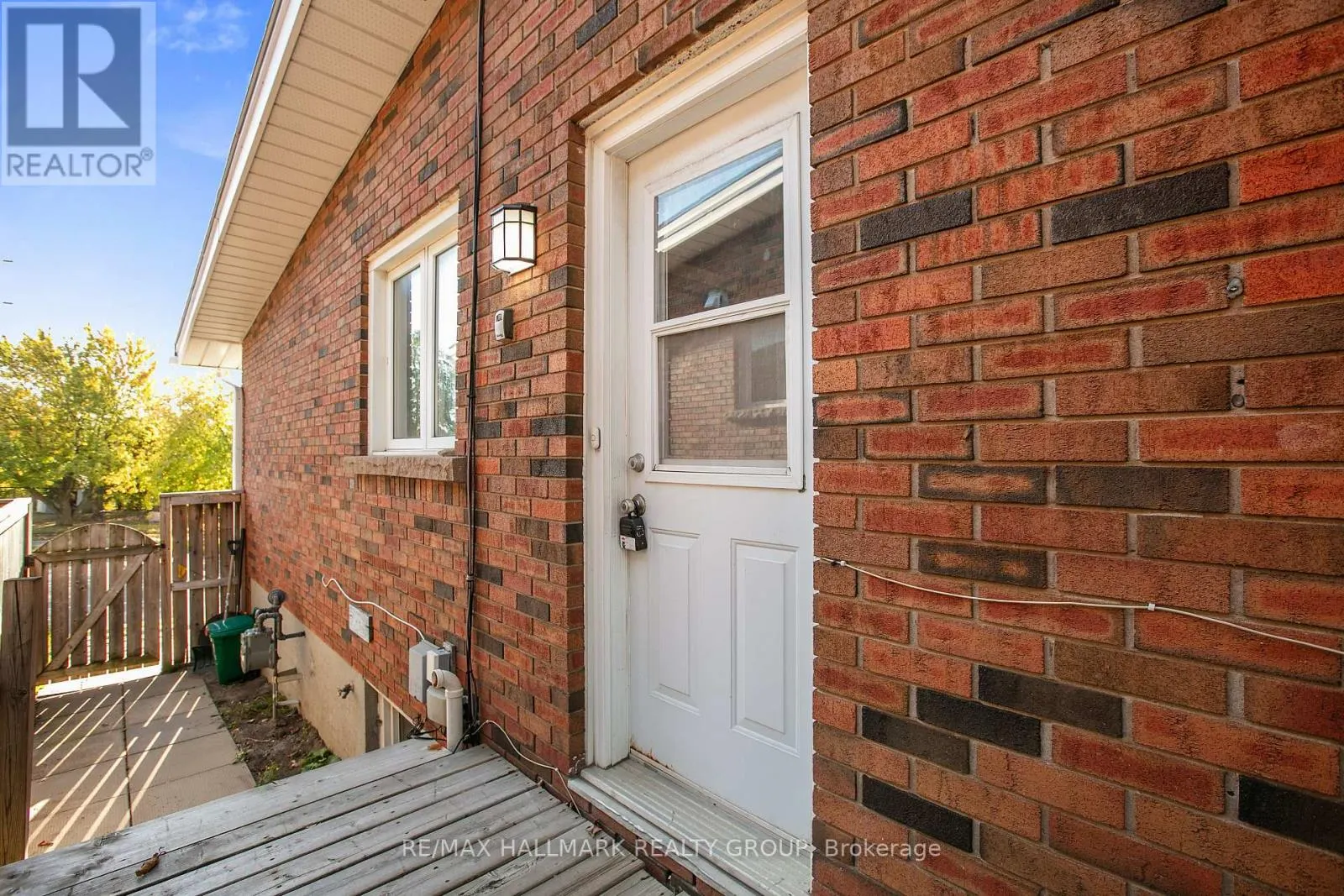 UNIT B - 1135 MAITLAND AVENUE