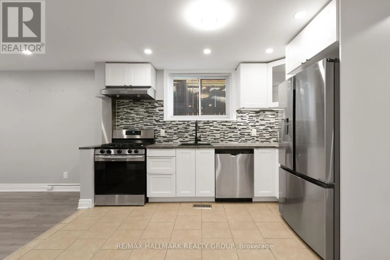 UNIT B - 1135 MAITLAND AVENUE