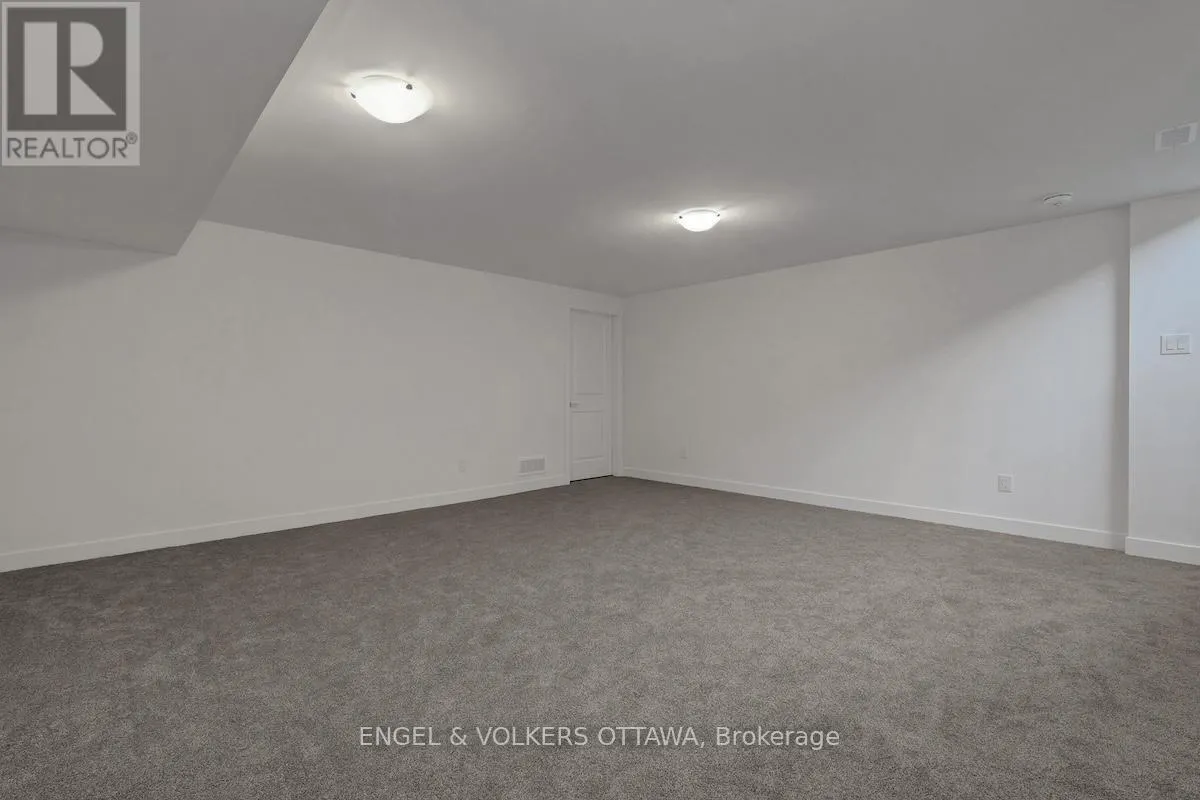 95 SAN FELICE CIRCLE