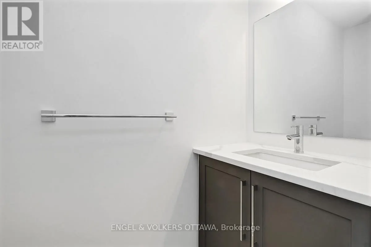 95 SAN FELICE CIRCLE