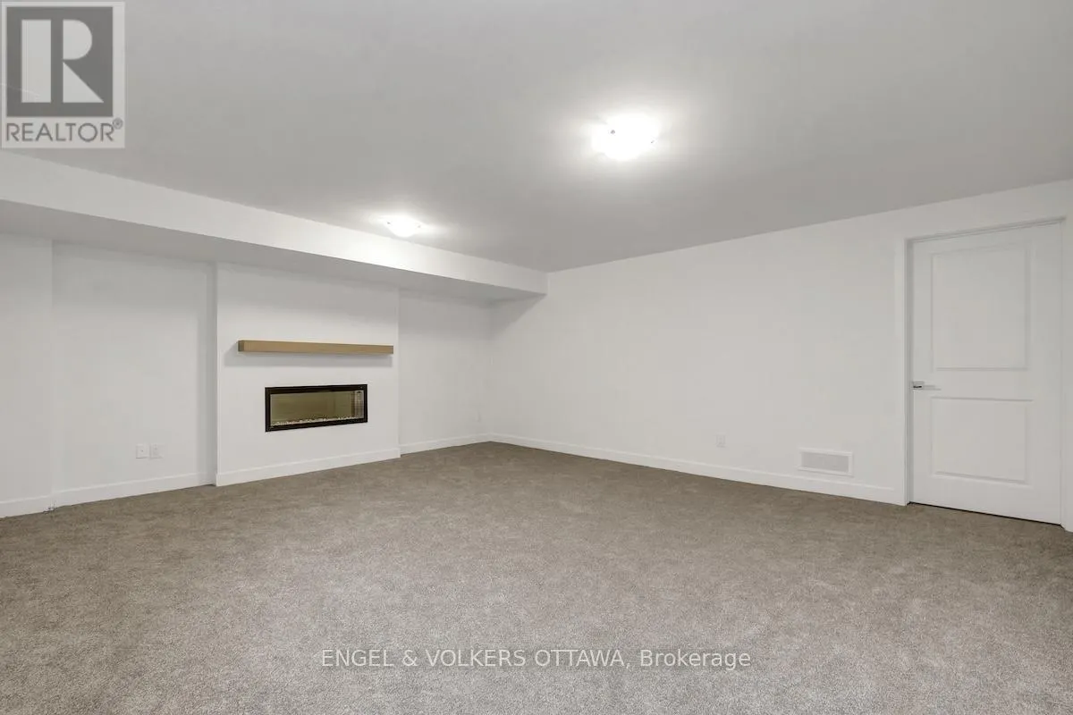 95 SAN FELICE CIRCLE