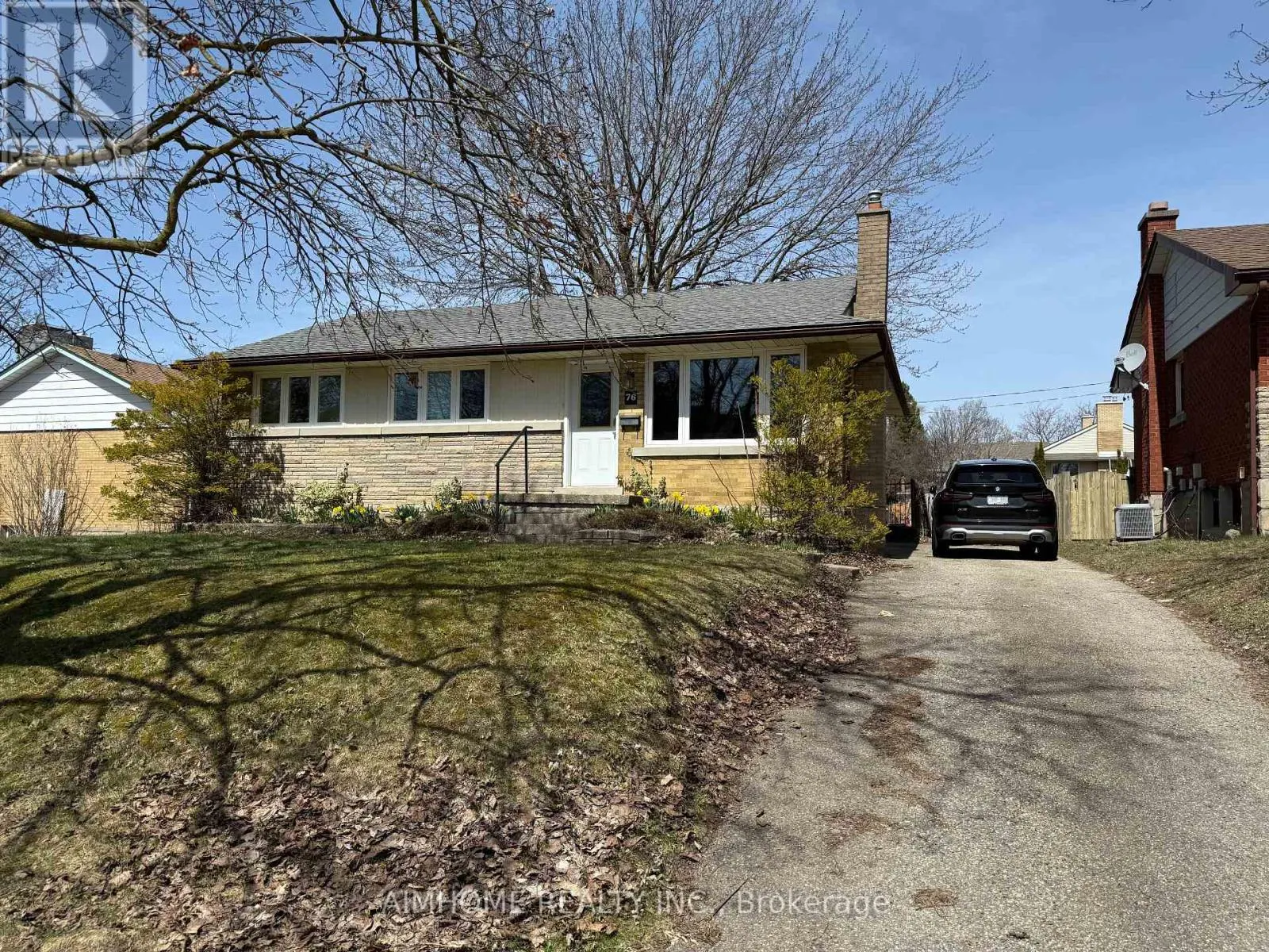 76 ELGIN CRESCENT
