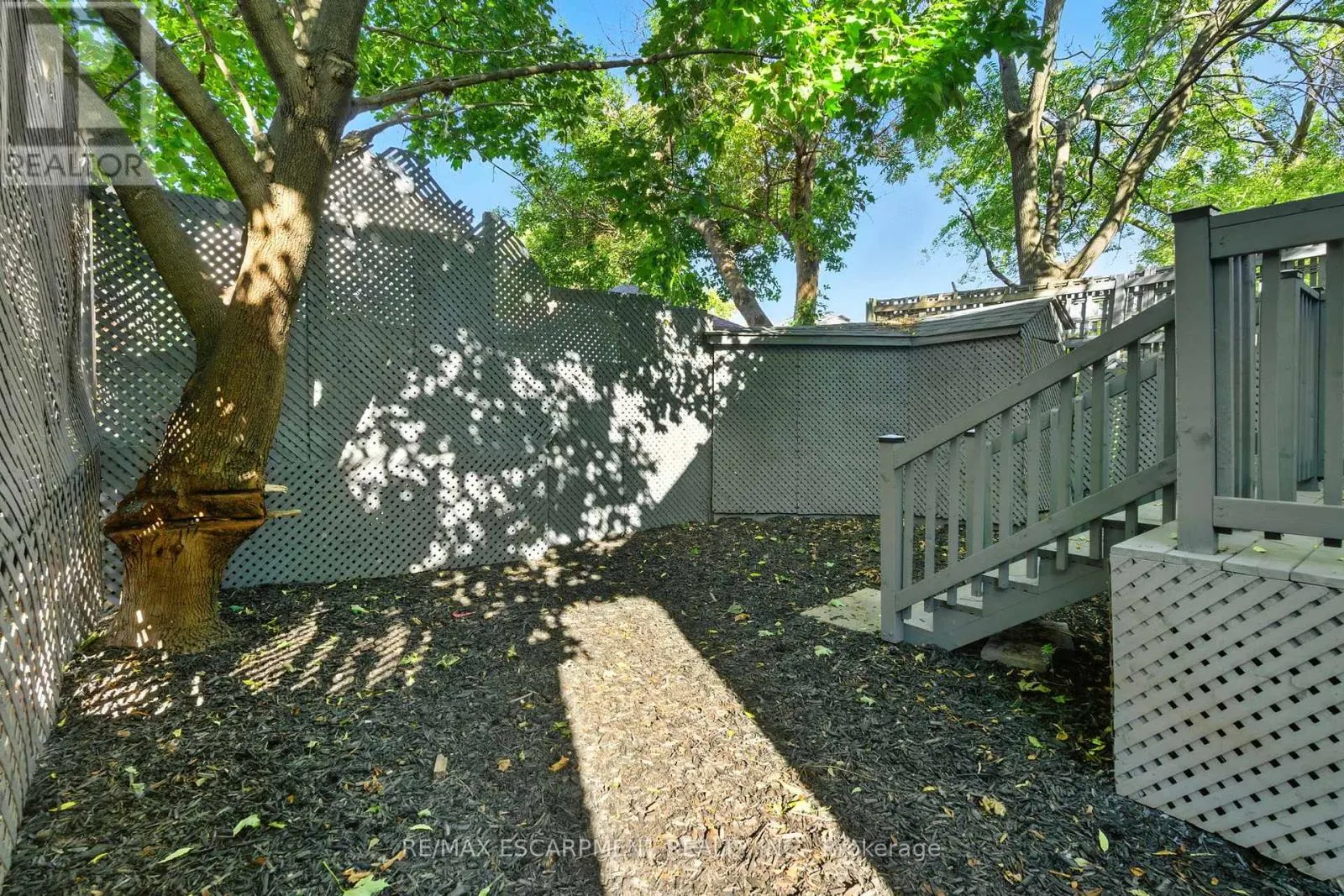 9 ALICE STREET