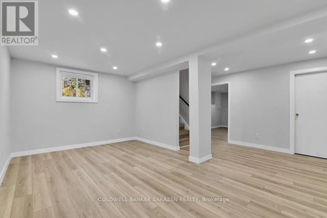 54 GREENBORO CRESCENT
