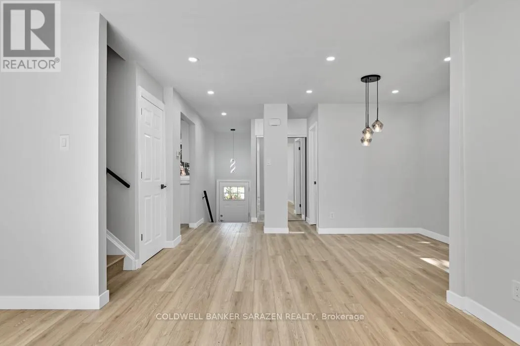 54 GREENBORO CRESCENT