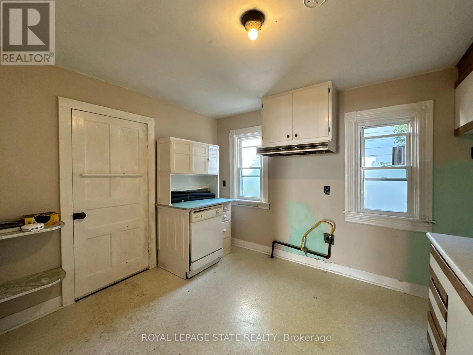 541 BROAD STREET E