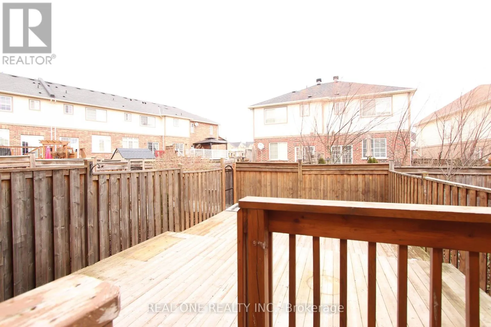 19 BROWVIEW DRIVE