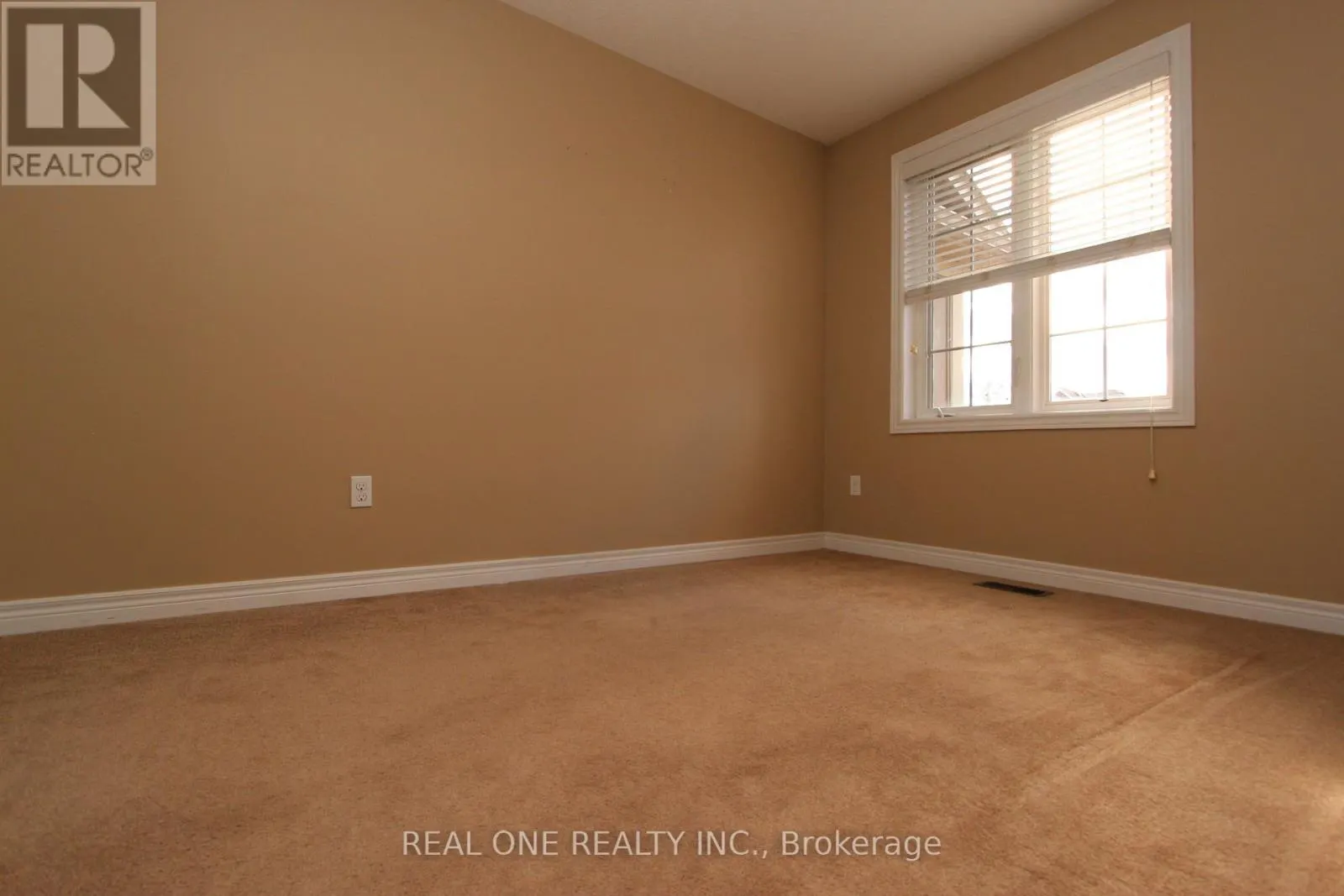 19 BROWVIEW DRIVE