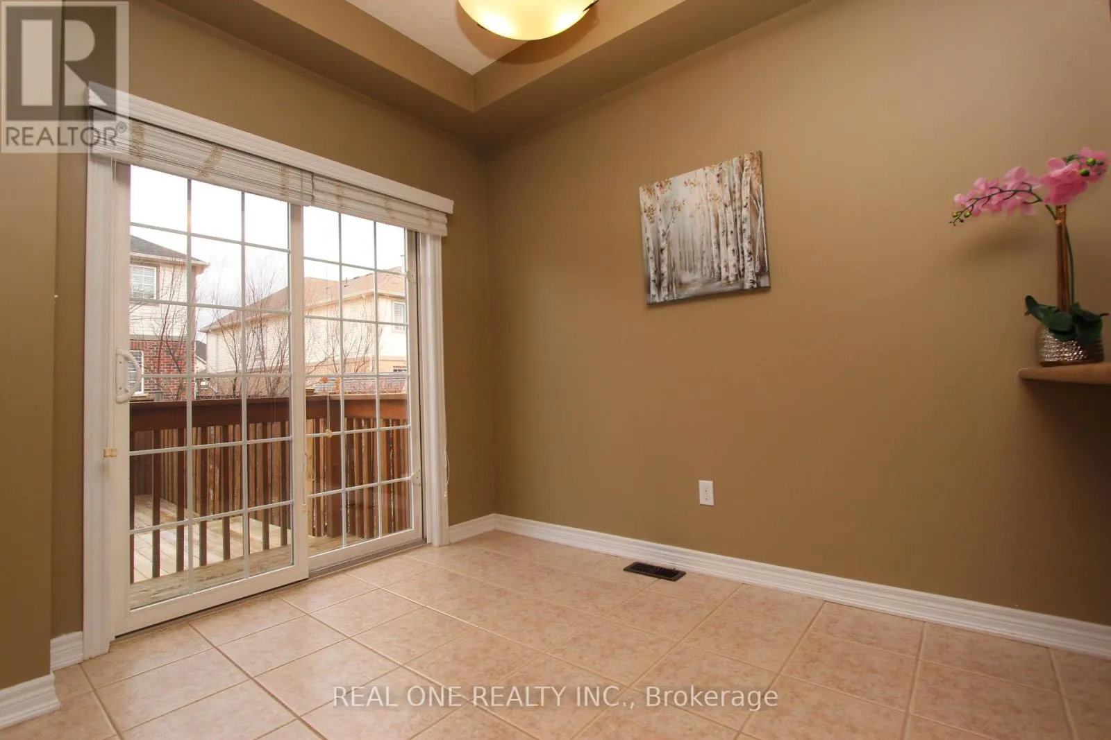 19 BROWVIEW DRIVE
