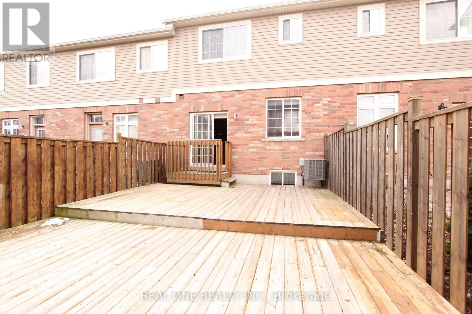 19 BROWVIEW DRIVE