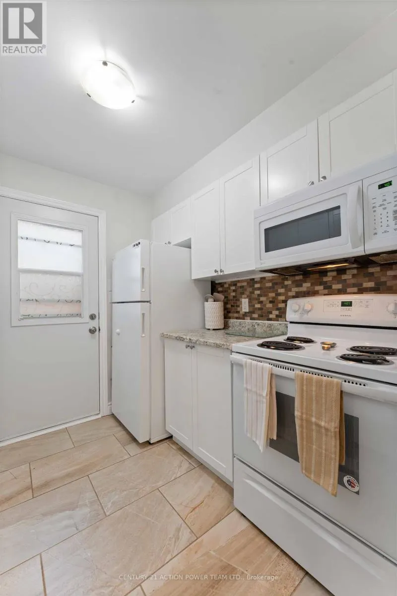 1361 MARIGOLD CRESCENT