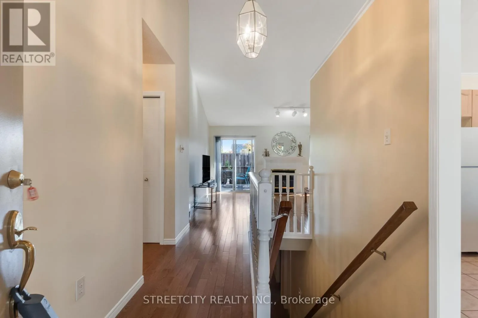 34 - 861 SHELBORNE STREET, #34