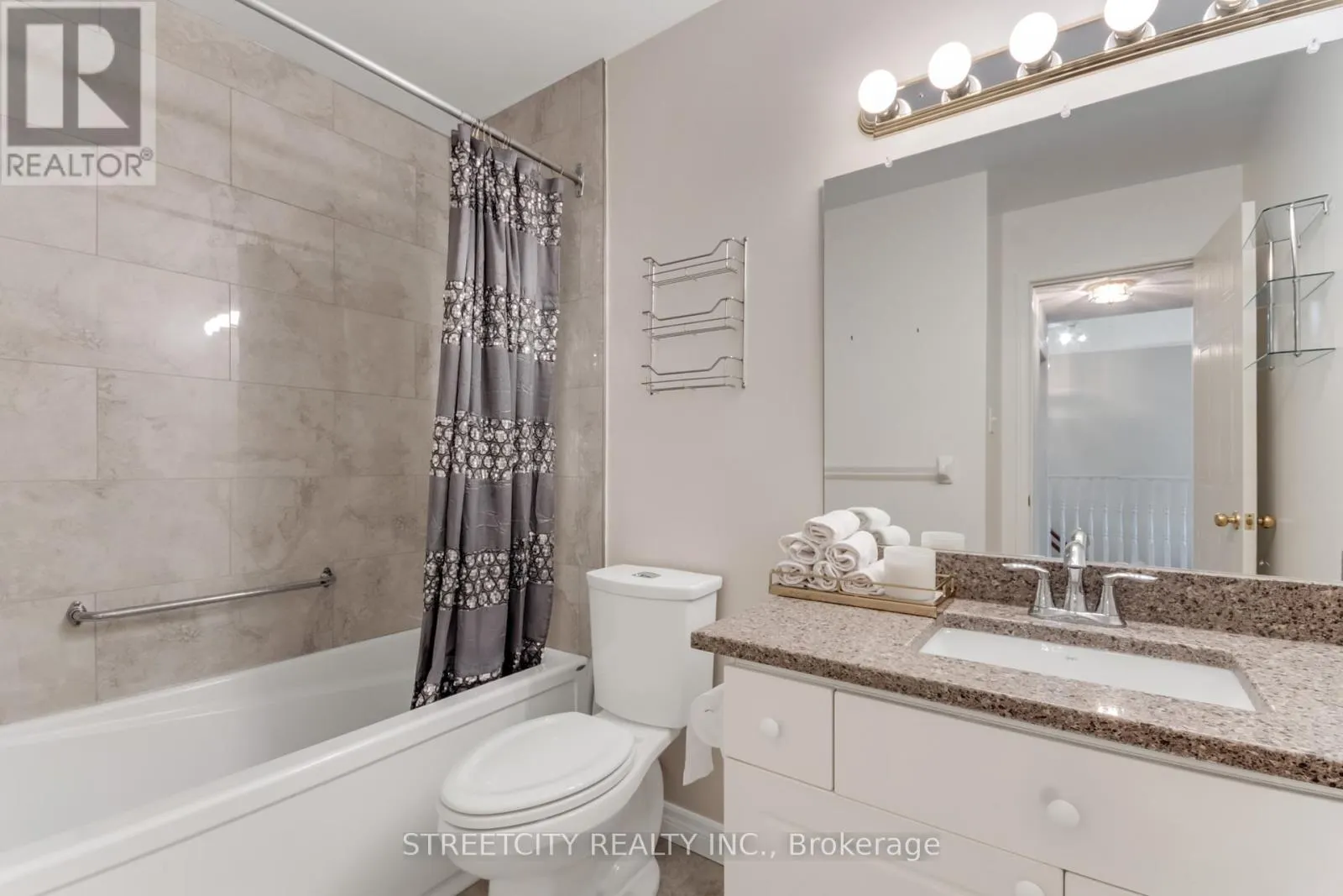 34 - 861 SHELBORNE STREET, #34