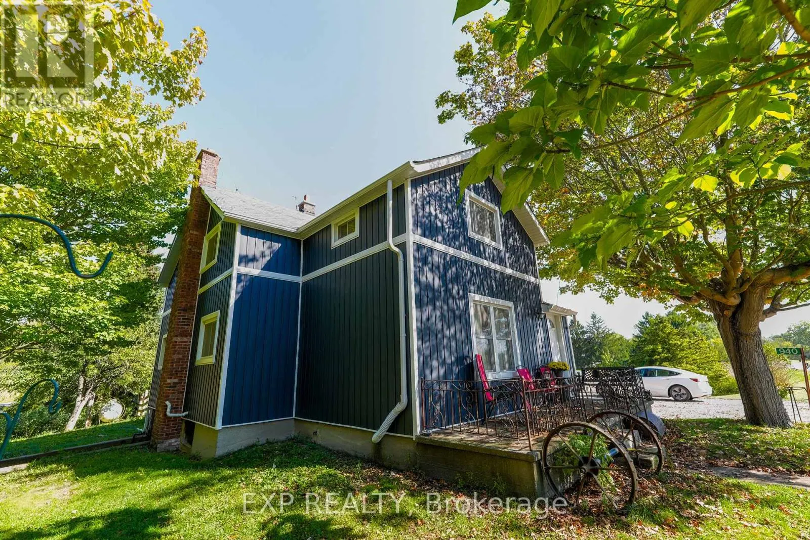 940 HUTCHINSON ROAD