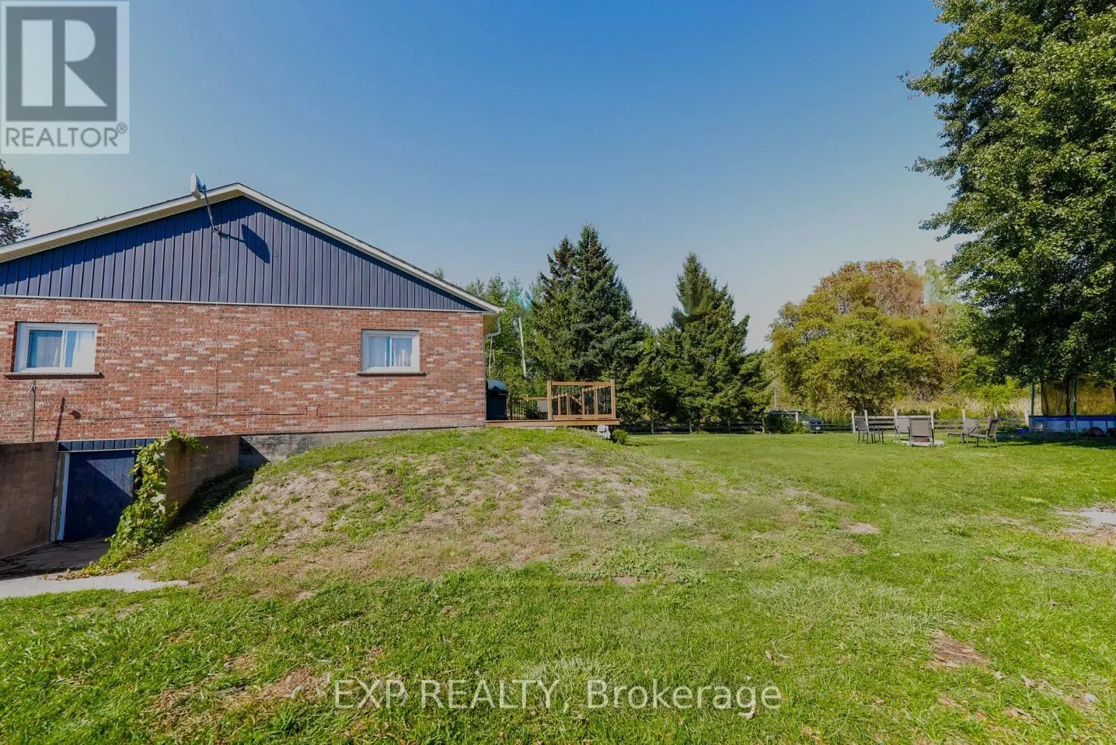 940 HUTCHINSON ROAD