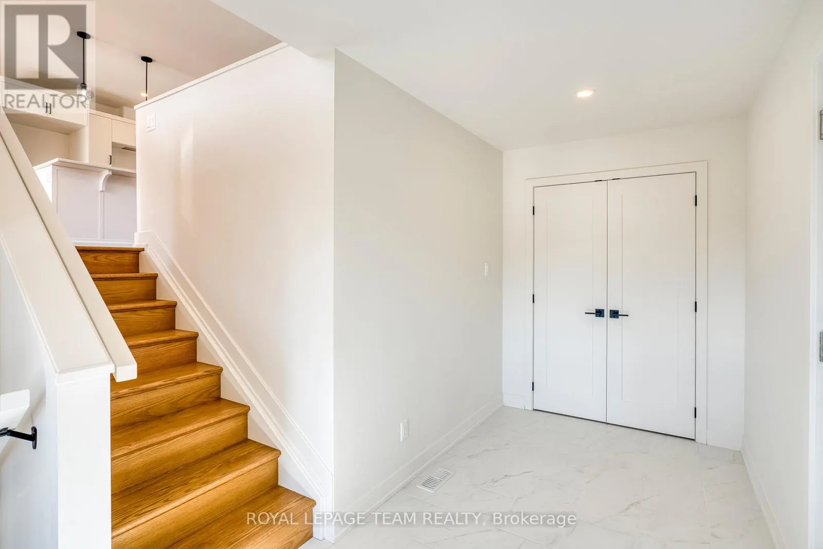 231 PRETTY DRIVE