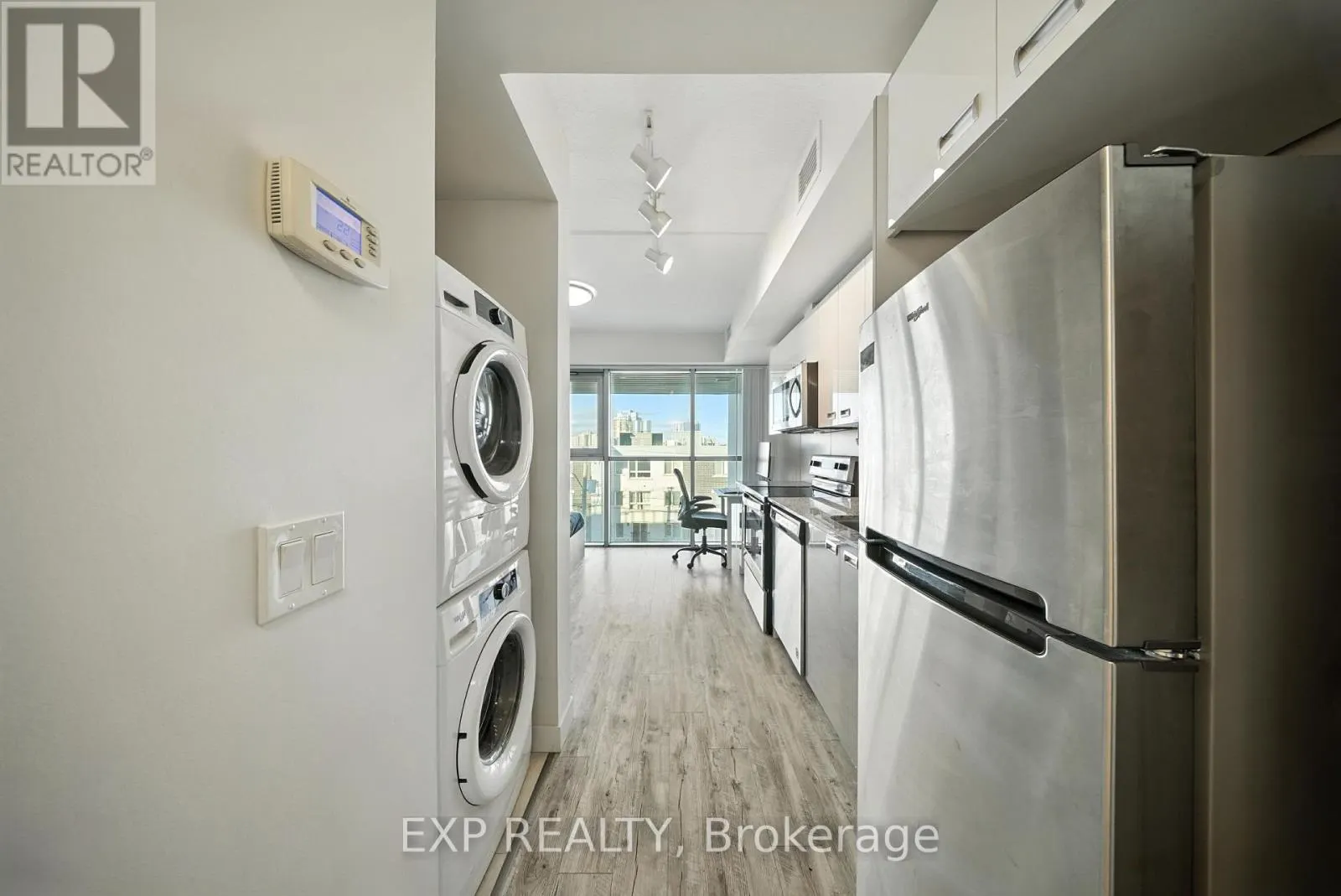 408 - 257 HEMLOCK STREET