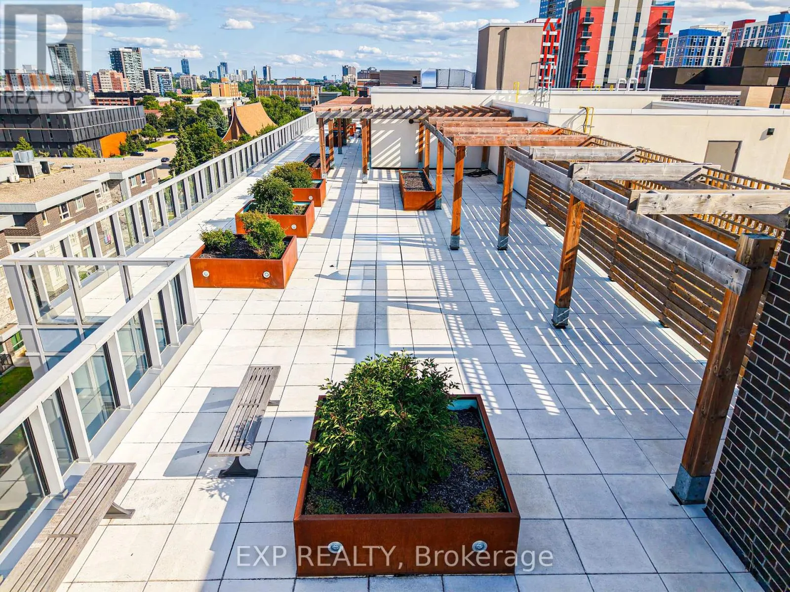 408 - 257 HEMLOCK STREET