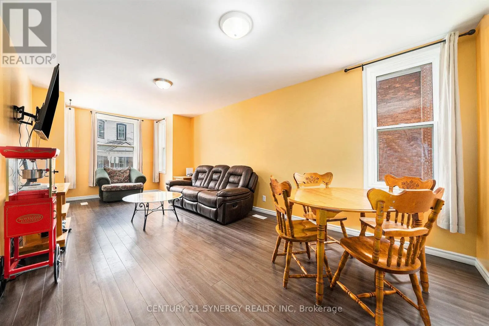 25 KENSINGTON AVENUE