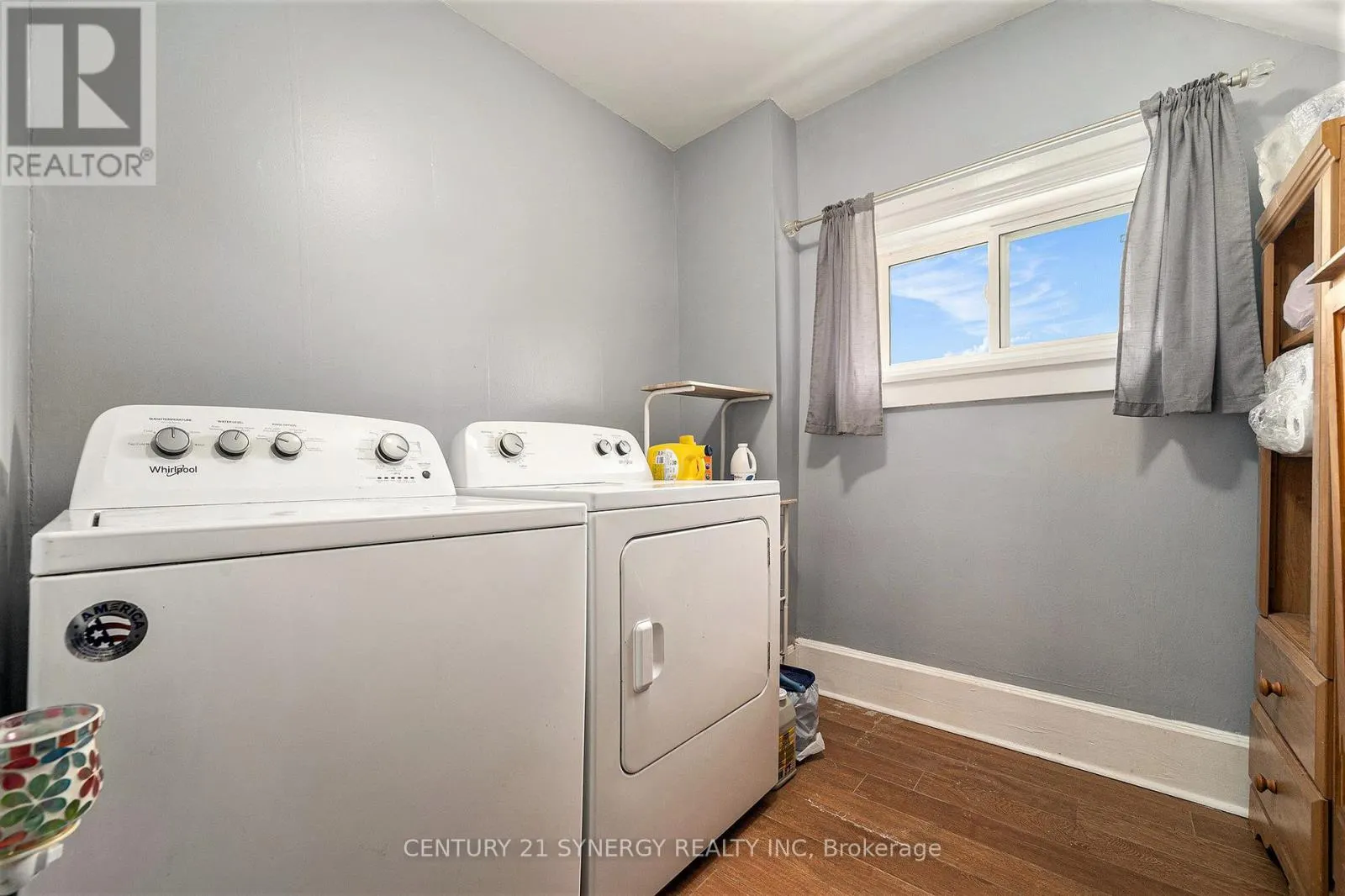 25 KENSINGTON AVENUE