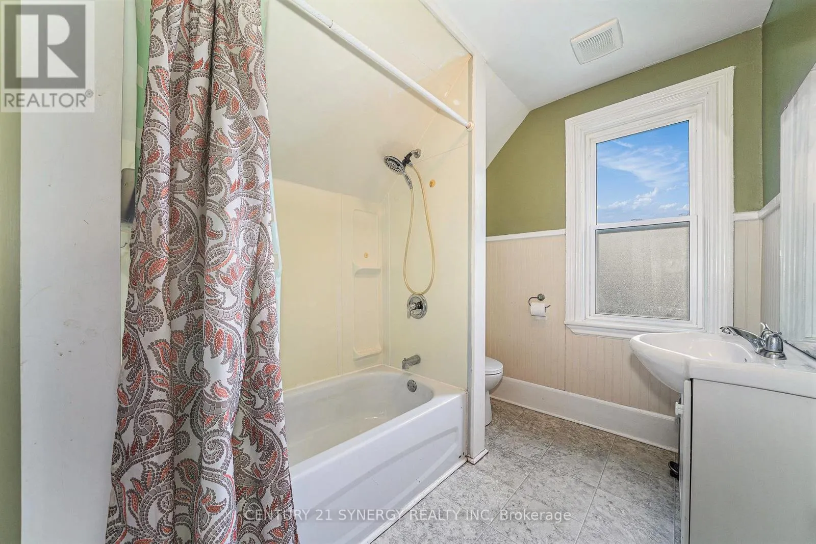 25 KENSINGTON AVENUE