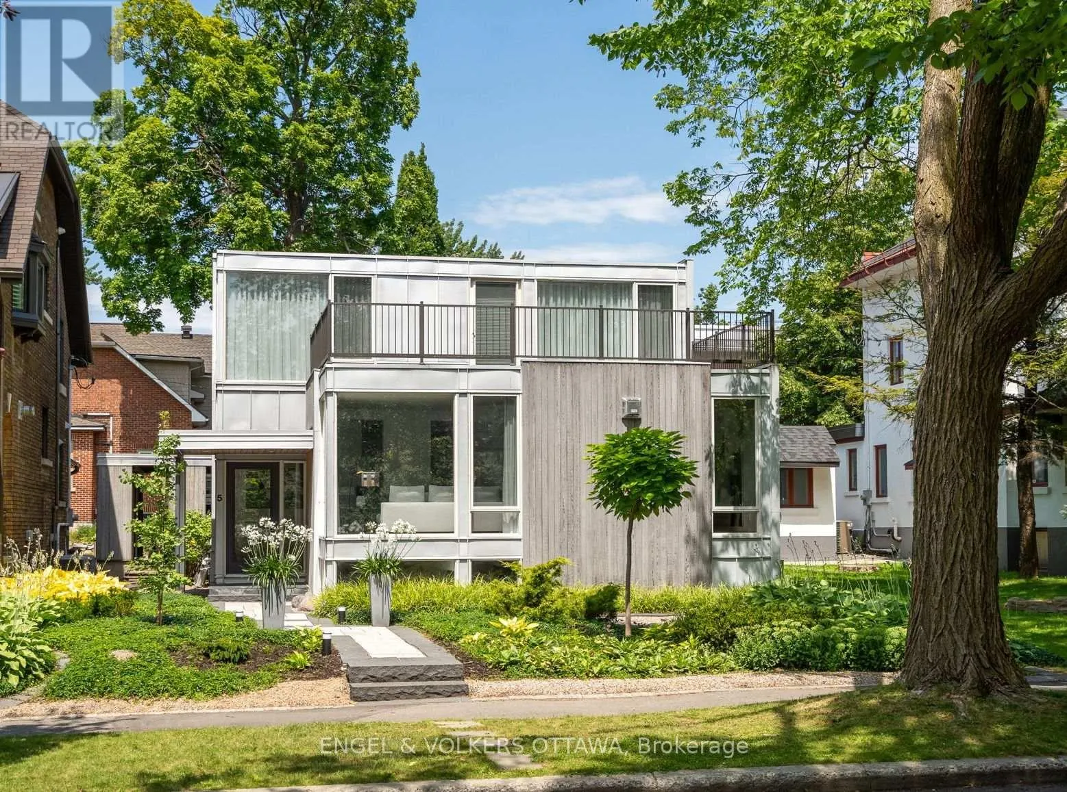 5 CLEMOW AVENUE