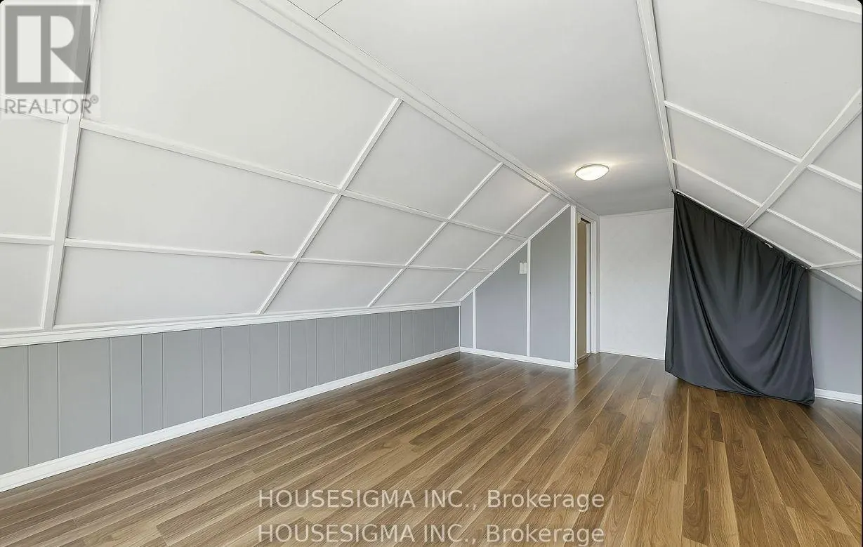 635 BROWN STREET