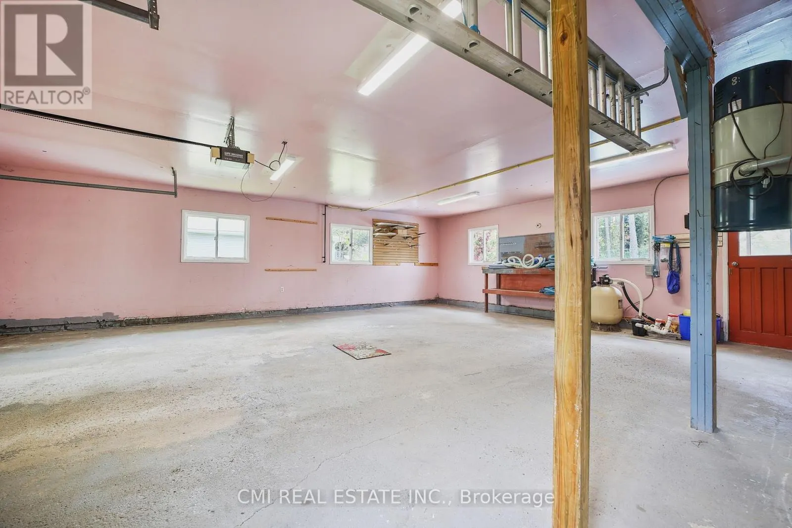 1 JEFFERY DRIVE