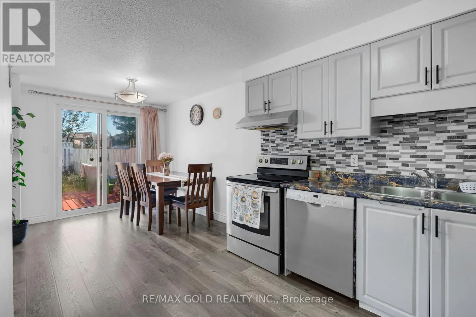46 ACTIVA AVENUE