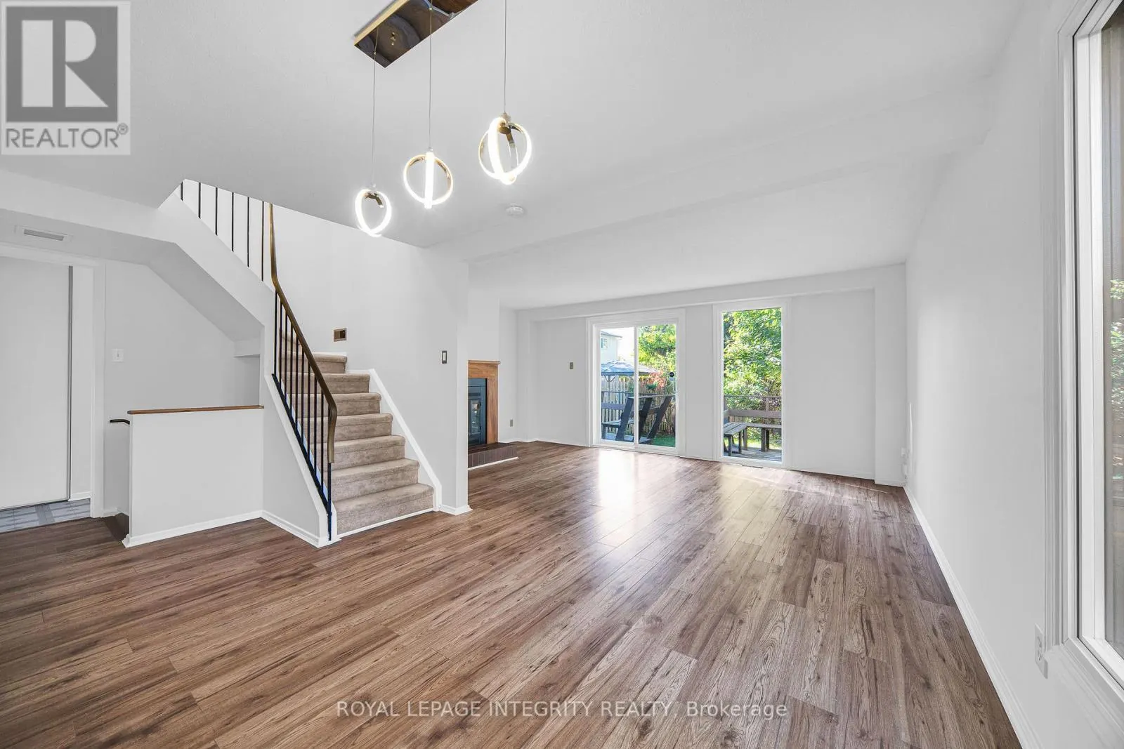 226 SHERWAY DRIVE