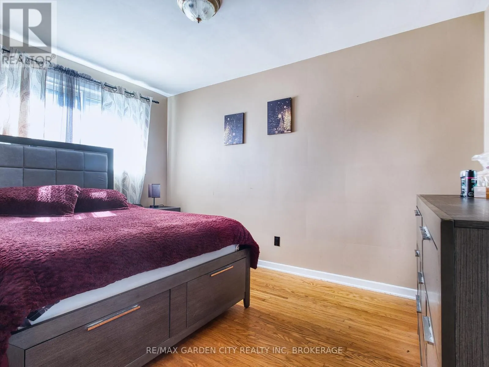 12 PRINCEWAY DRIVE