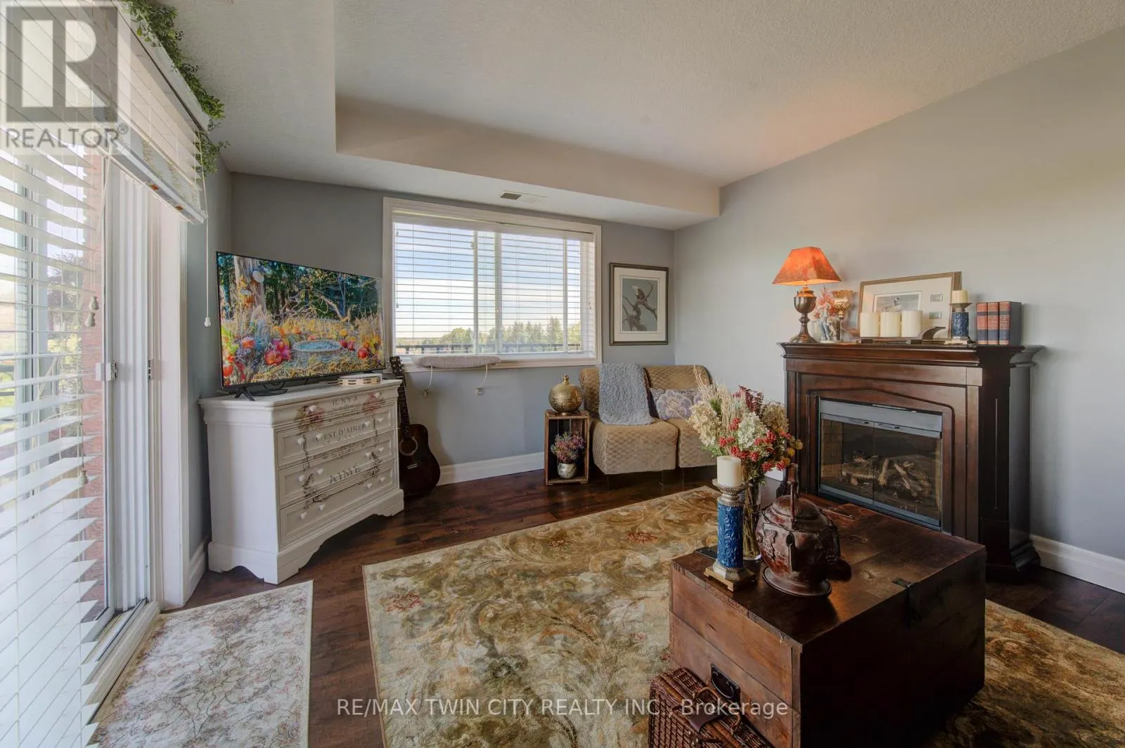 402 - 345 BRIARMEADOW DRIVE