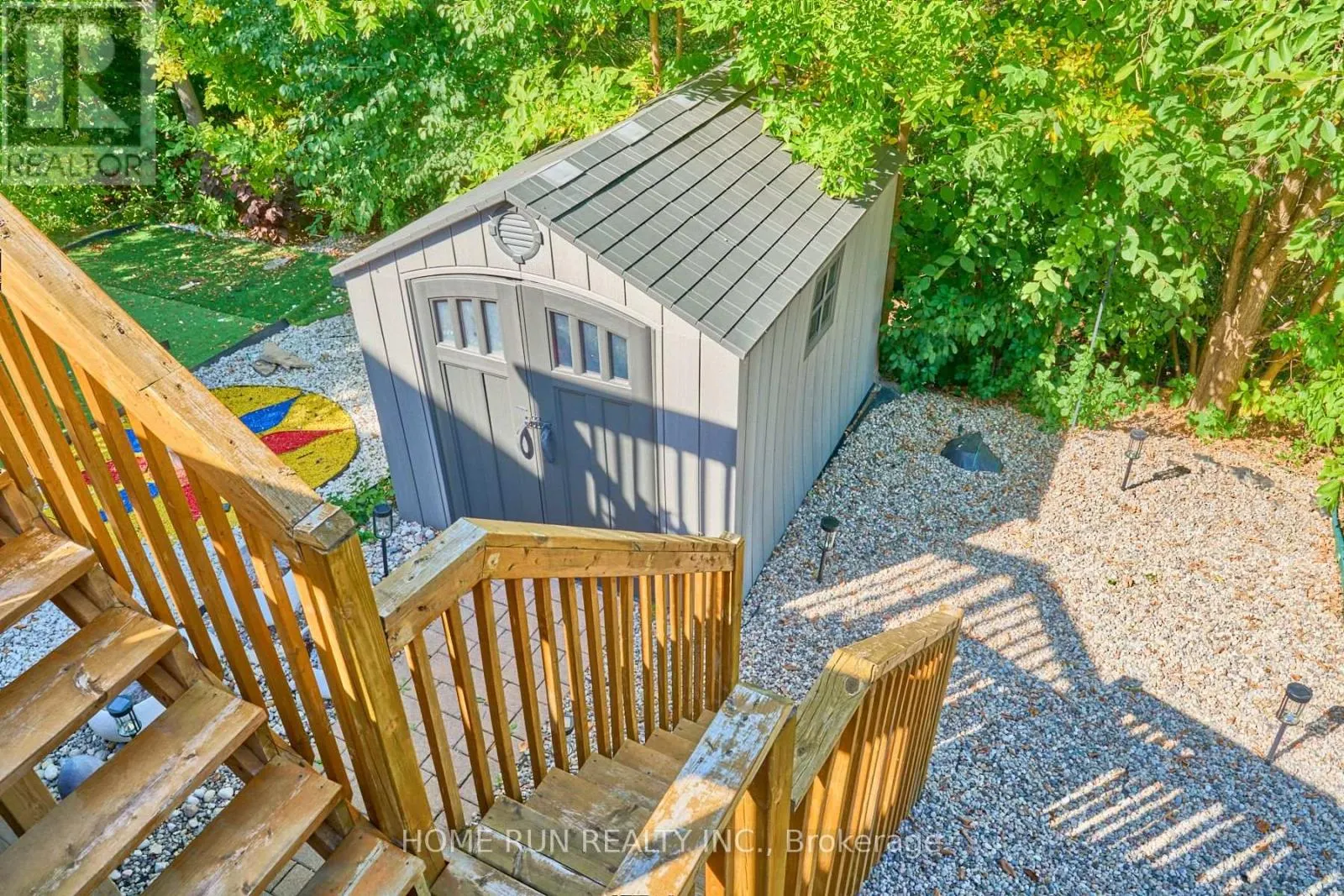 21 LONGBOAT COURT