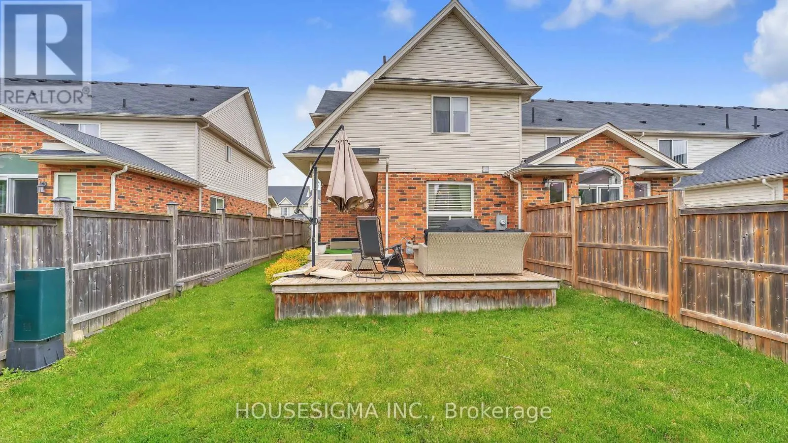 939 SILVERFOX CRESCENT