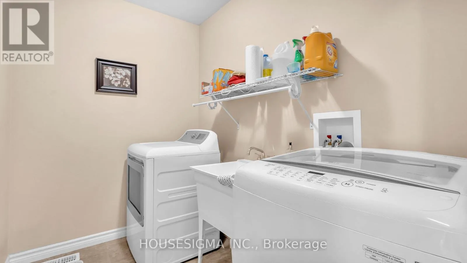 939 SILVERFOX CRESCENT