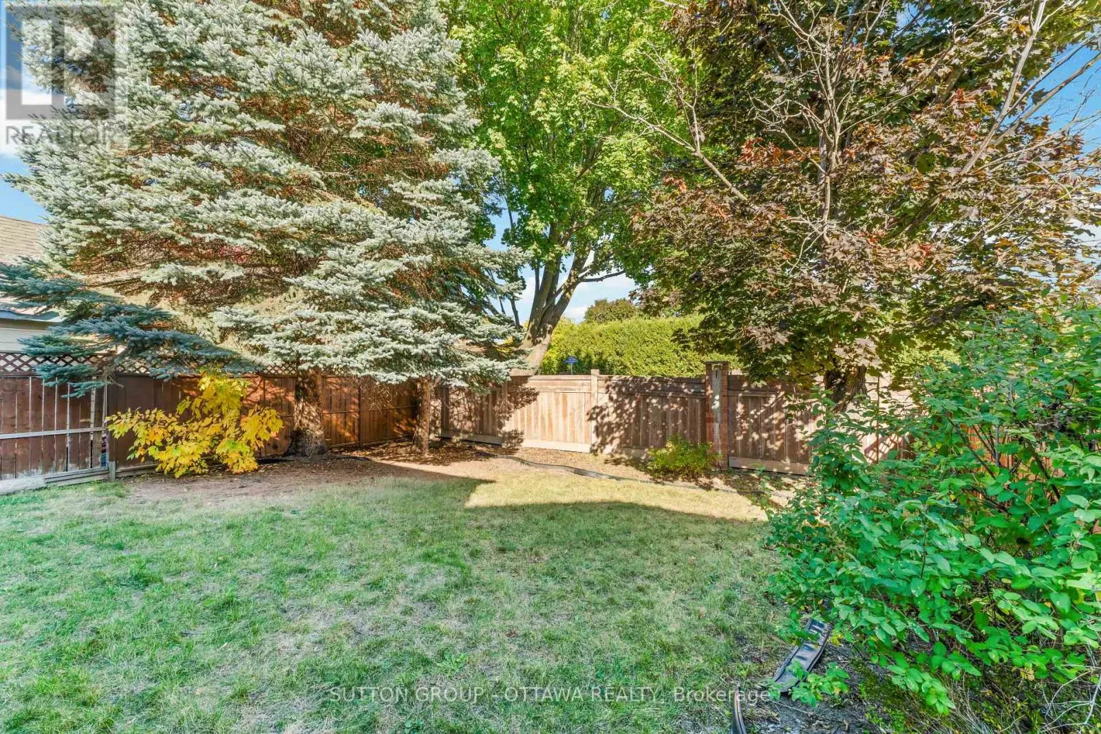 7 CASTLETHORPE CRESCENT