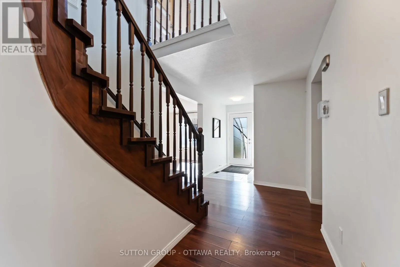 7 CASTLETHORPE CRESCENT
