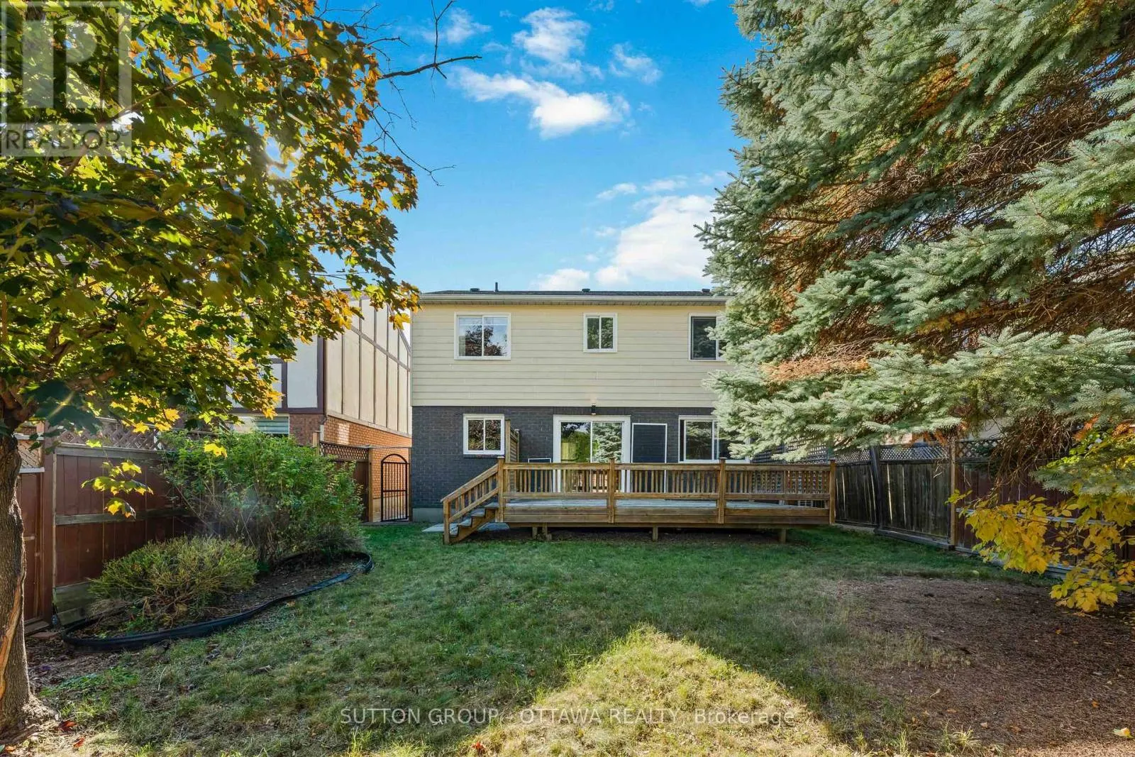 7 CASTLETHORPE CRESCENT