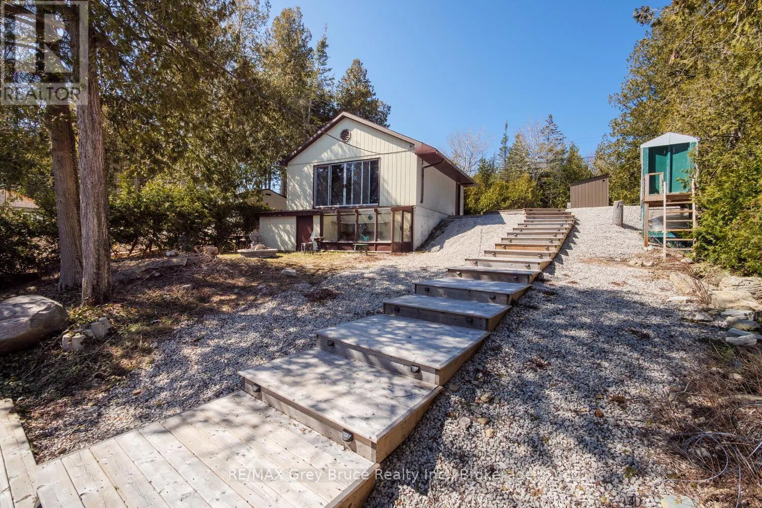 59 SIMPSON AVENUE