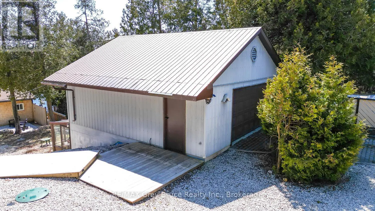 59 SIMPSON AVENUE