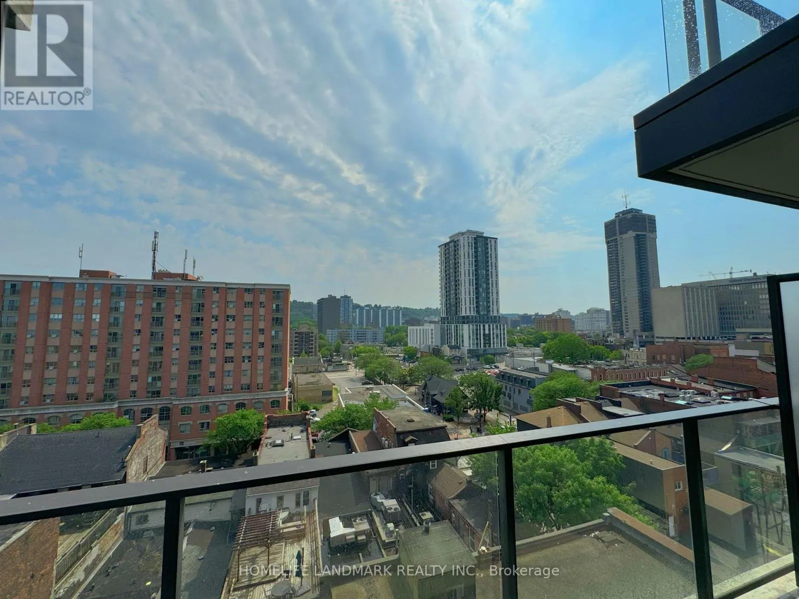 909 - 1 JARVIS STREET
