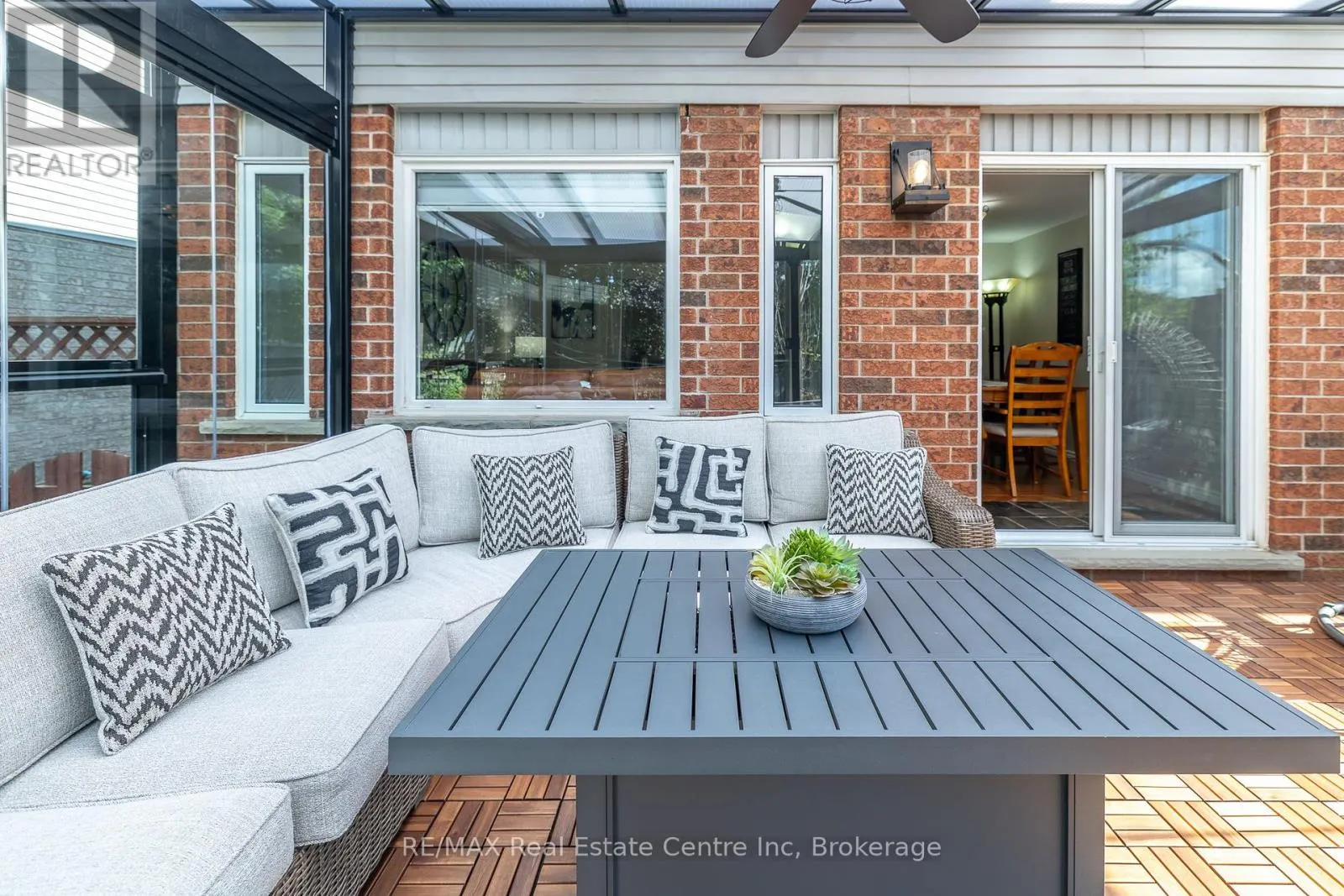 31 BUSHMILLS CRESCENT