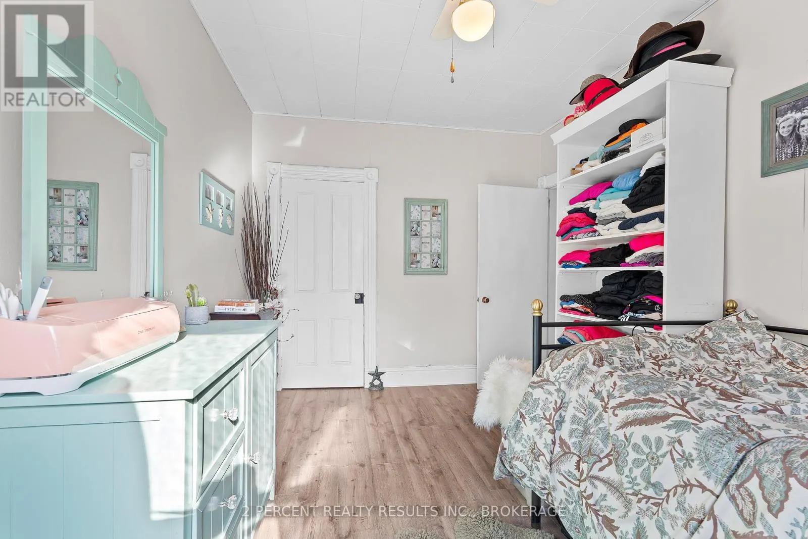145 PEARL STREET W