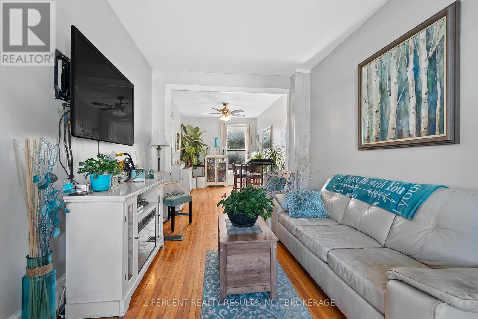 145 PEARL STREET W