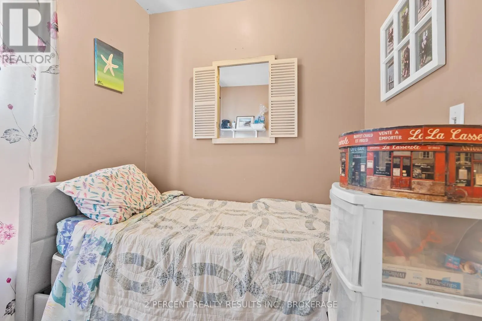 145 PEARL STREET W