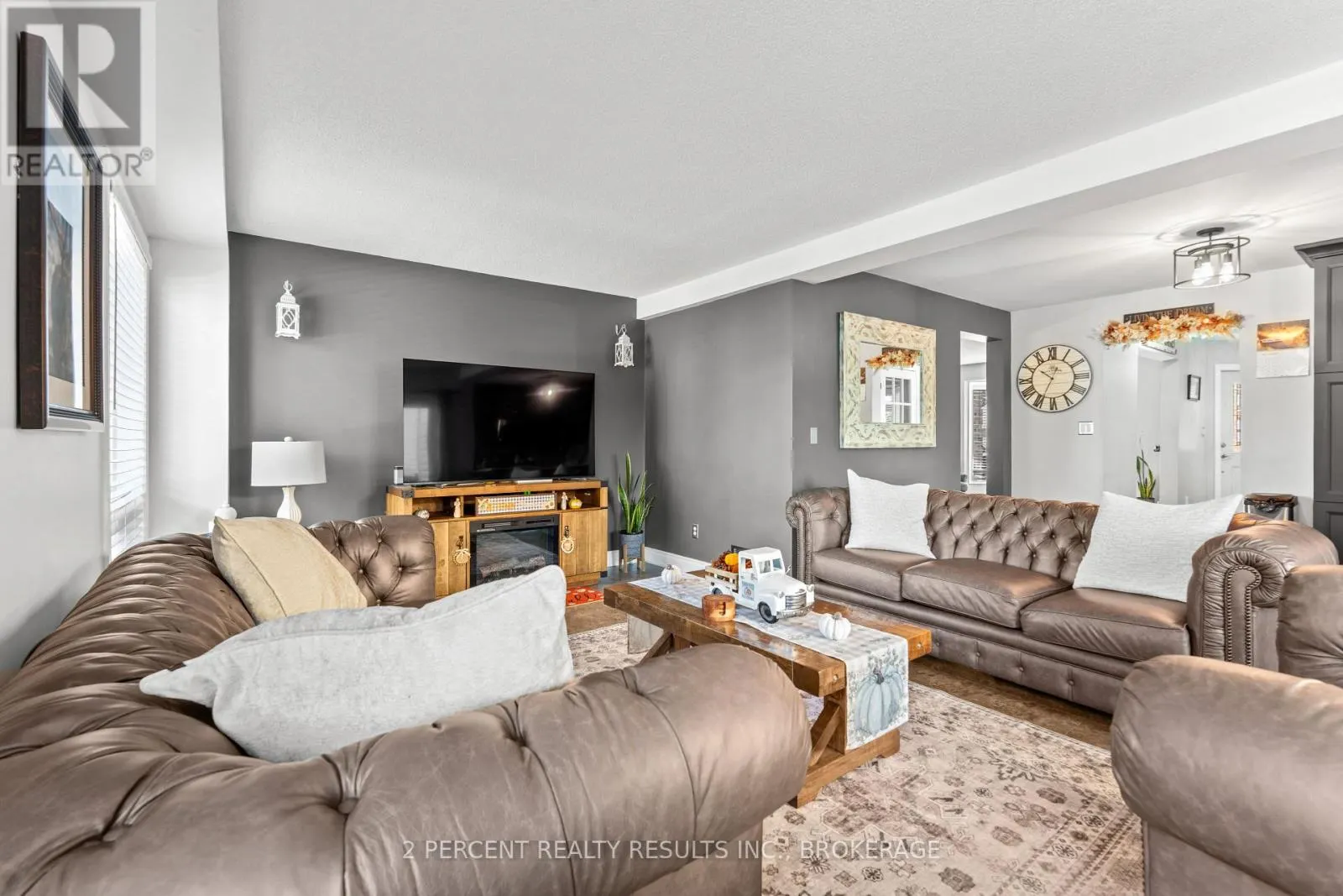 1405 FISHER CRESCENT